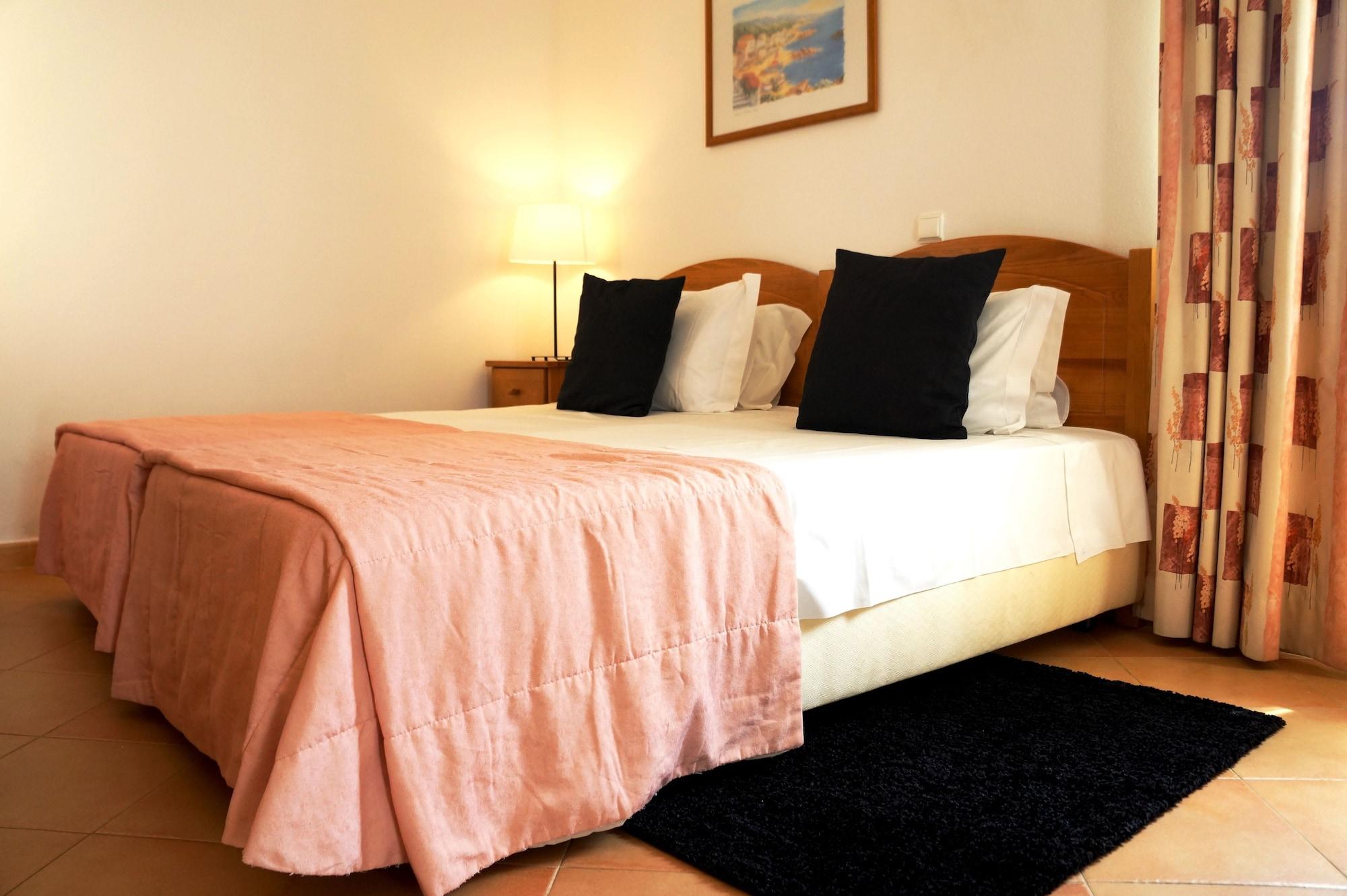 Oasis Beach Apartments Praia Da Luz Ngoại thất bức ảnh