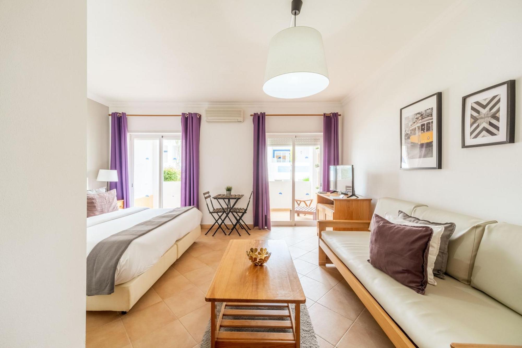 Oasis Beach Apartments Praia Da Luz Phòng bức ảnh