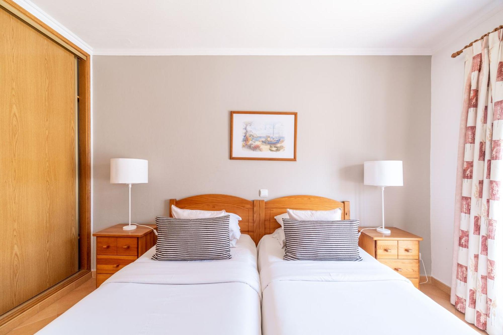 Oasis Beach Apartments Praia Da Luz Phòng bức ảnh