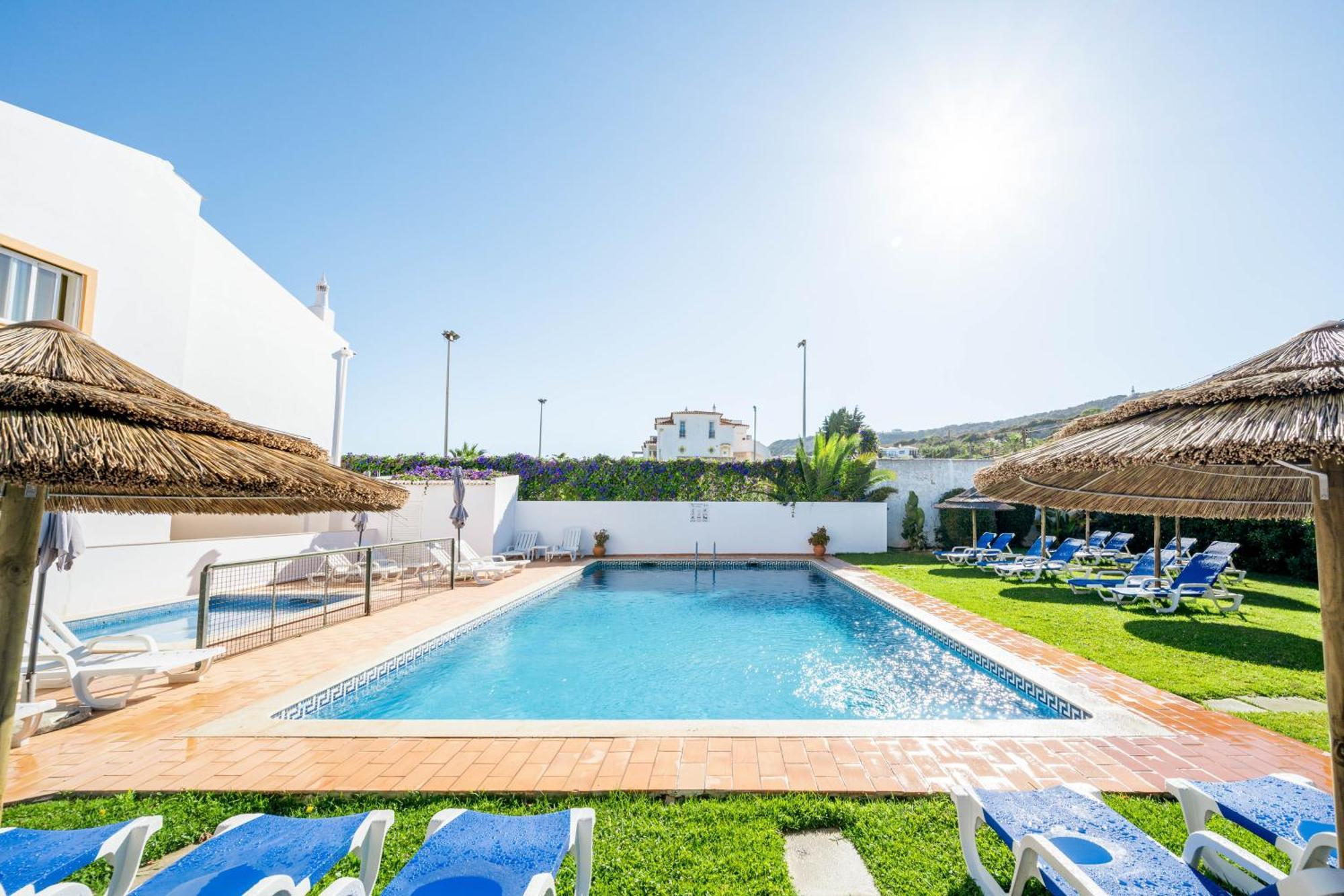 Oasis Beach Apartments Praia Da Luz Ngoại thất bức ảnh