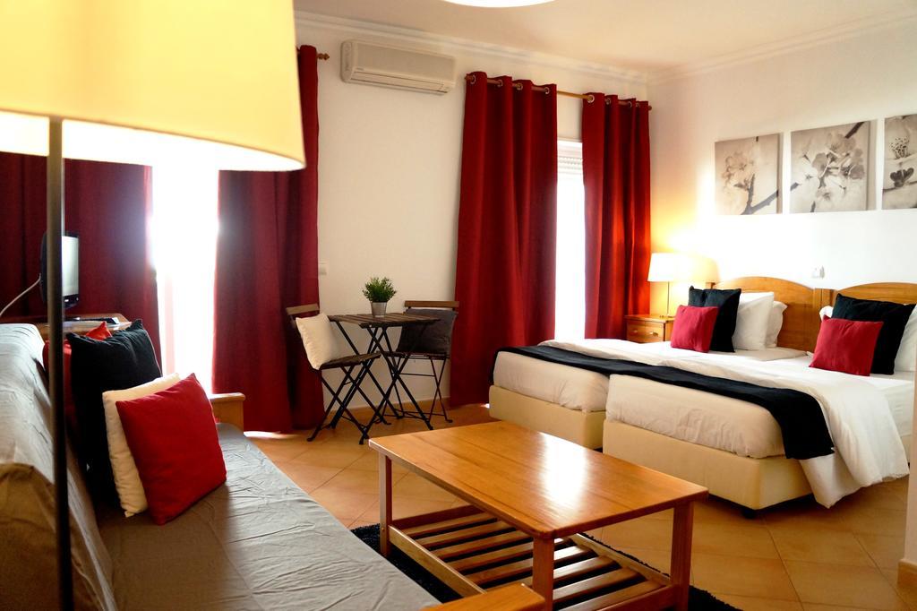 Oasis Beach Apartments Praia Da Luz Ngoại thất bức ảnh